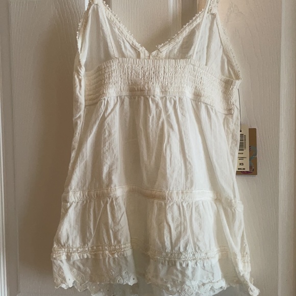 TNA women’s tank - Picture 7 of 7